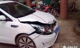 坐公交车最后一排轮